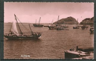 Postcard : Aden Maala,  Dhows Station In Bay,  A Real Photo