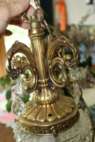 VINTAGE ORNATE CLEAR GLASS HANGING LAMP WITH CHAIN SWAG 2