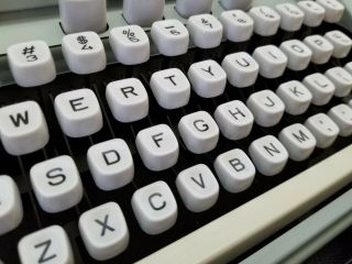 Hermes 3000 Typewriter Made In Switzerland 3