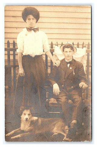 Vintage Postcard Rppc Man Woman And Dog Posing For Photo G14
