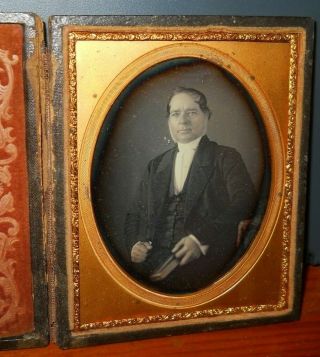 Big Quarter Plate Daguerreotype Image Of Man Who Looks Like Preacher Full Case