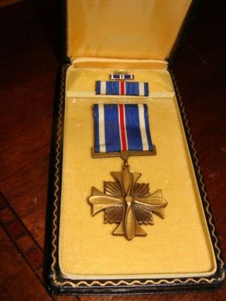 RARE WWII WORLD WAR TWO DISTINGUISHED FLYING CROSS,  RIBBON,  BOX 2