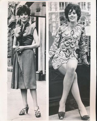 Sue Lloyd 1967 8 X 10 Press Photo In Costume & In Leggy Mod Mini - Dress