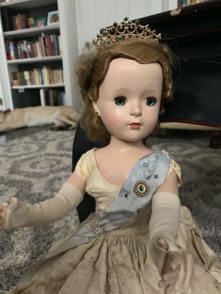 Madame Alexander Queen Elizabeth Coranation Doll