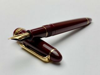 Sailor 1911 Standard Fountain Pen In Bordeaux Color