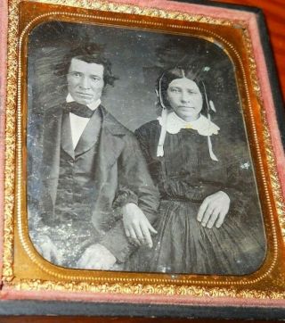 Sixth Plate Daguerreotype Of Couple Full Case With Split Hinge