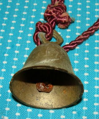 6 Vtg India Brass Bells String 2 ½” & 2 ¼” Etched Engraved Hanging Door Chain 3