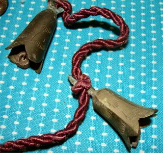 6 Vtg India Brass Bells String 2 ½” & 2 ¼” Etched Engraved Hanging Door Chain 5