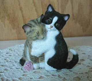Lenox 2003 Kitty Sweethearts - Two Cats Cuddling Figurine - Handcrafted