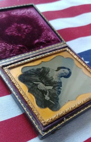 Antique Civil War Era Rare Leather Embossed Case Photo Portrait Cary Familyj313b