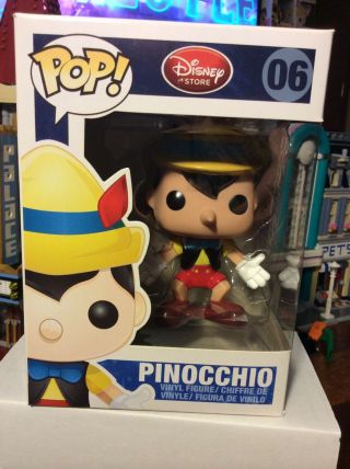 Funko Pop Disney Pinocchio 06 - Red Disney Store Logo W/pop Protector