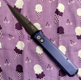 Pro - Tech Godfather Knife With Solid Blue Handle And Black Dlc Blade