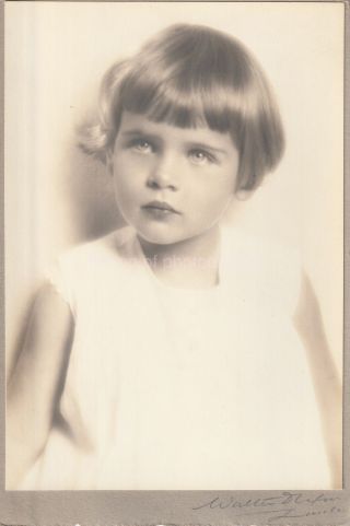 Portrait Of A Little Girl 5 X 7 Found Photograph Vintage Bw 811 16 Y
