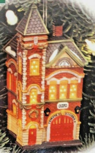 Dept 56 " Red Brick Fire Station " Ornament 98758 Christmas In The City