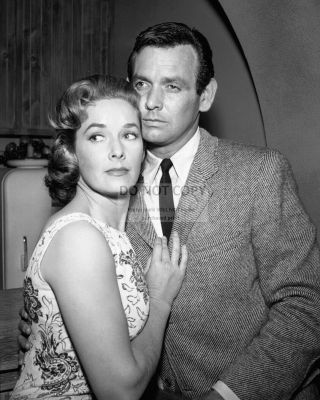 David Janssen And Vera Miles In " The Fugitive " - 8x10 Publicity Photo (sp166)