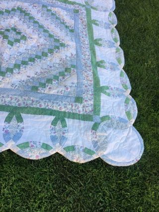Vintage Handmade Hand Stitch Quilt Scalloped Edges Patch Paisley Green 2