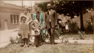 1900s Photo Of African American Family In San Antonio Texas Flapper Outfit