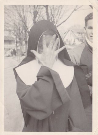 Vintage Silver Photo 1930s Amzing Nun Hiding Her Face From The Camera