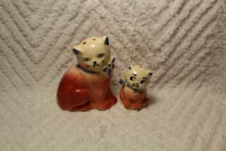 Vintage Adorable Pink Mom And Baby Cat Salt And Pepper Shakers