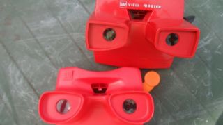 Viewmaster - GAF Red 3D Viewer,  80,  Reels 2
