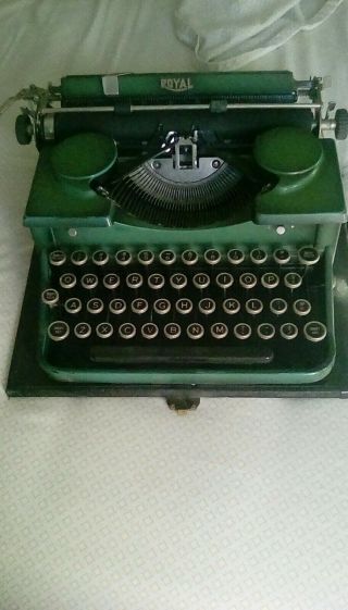Antique Vintage Royal Portable Typewriter Green With Case.  Boston.