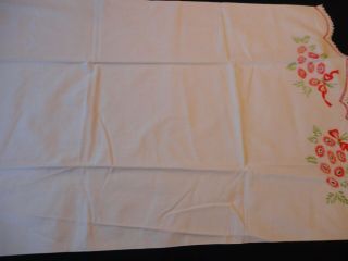 Vtg 1940 ' s Muslin Hand Embroidered Full Size Flat Sheet and 2 Pillowcases 8