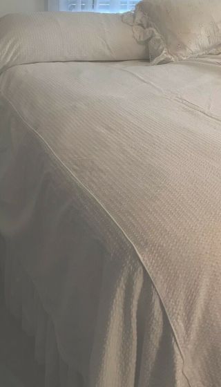 Vintage Twin Bedspread Cover White Seersucker 80”x109” Cottage Beach House Euc