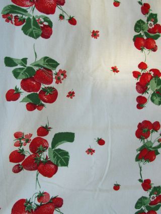 Vintage Strawberry Design Kitchen Tablecloth