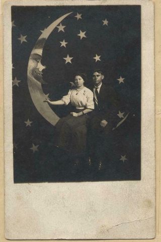 Rppc Couple On Bearded Paper Moon Vtg Souvenir Studio Arcade Photo Stars