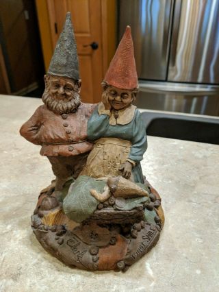 First Smile - R 1991 Tom Clark Gnome Cairn Ed 25