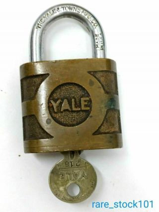 Vintage Yale Pin Tumbler Brass Padlock w/ Key Steel Shackle 2