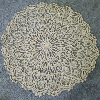 Vintage Hand Crocheted Pineapple Pattern Round Ecru Tablecloth 52 "