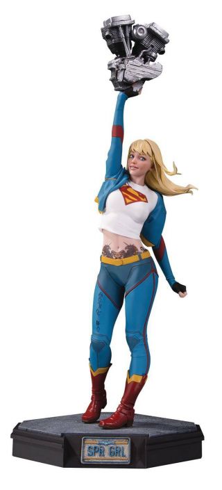 Dc Comics Supergirl Gotham City Garage Statue