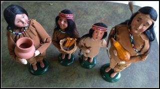 Byers Choice Carolers Native American Family 4 Dolls