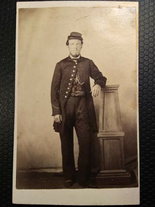 Civil War Cdv Photograph,  Union Infrantry,  Or Heavy Artillery Private