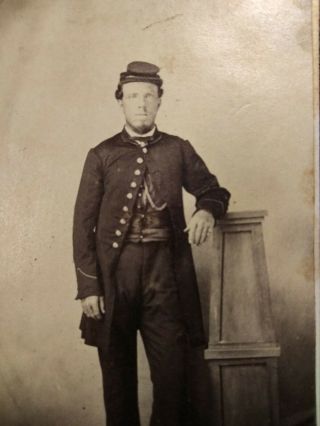 civil war cdv photograph,  union infrantry,  or heavy artillery private 3