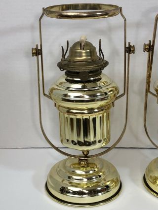 2 VTG 1950 ' s - 1960 ' s EAGLE Ship Swing Brass Oil Lamp Lantern Wall Mount Table Top 2