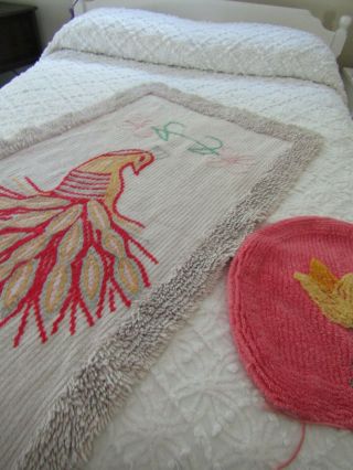 Vintage Peacock Chenille Bath Mat Throw Rug Pink Coral Red On Grey Euc 28 X 50