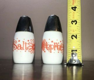 Vintage Gemco White And Orange Salt And Pepper Shakers 3
