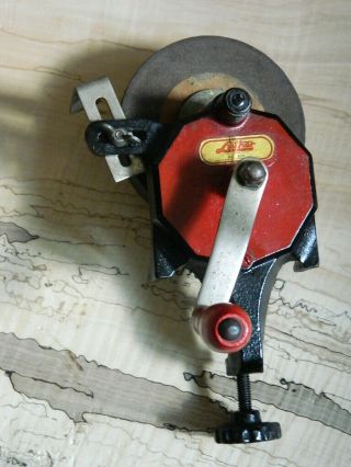 Luther Vintage Cast Iron Hand Crank Bench Mount Grinder/sharpener Exc