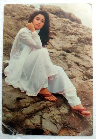 Bollywood Talented Actor Dancer - Madhuri Dixit Nene - Post Card Postcard