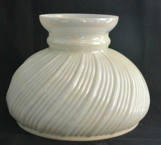 Iridescent Swirl Pearl Glass Oil Lamp Shade B&h Aladdin Rayo - 7” Inch Fitter