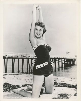 Janet Leigh 1950s Mgm 8 X 10 Sexy Cheesecake Swimsuit Photo Vv