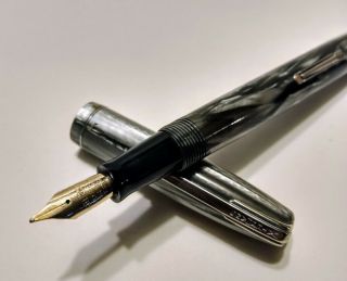 Waterman 512 Fountain Pen (1940s),  Grey Pearl,  Cpt,  Lf,  Correct 14k Ideal Nib
