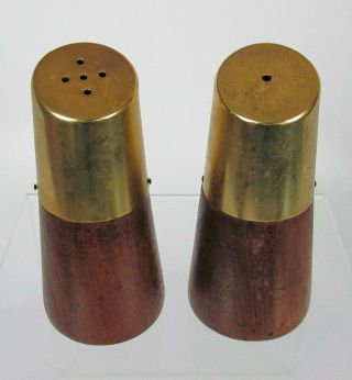 Vintage Mcm Salt & Pepper Shakers Set Wood & Gold Tone Metal Japan 3.  5 "