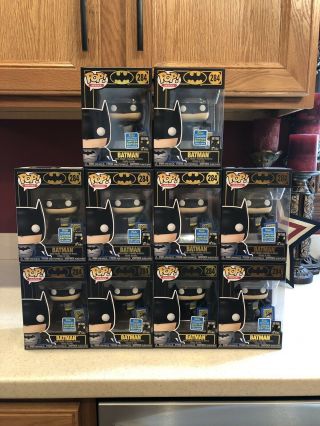 Funko Pop Heroes 284 Batman With Sdcc 2019 Bag Funko Shop Shared Exclusive