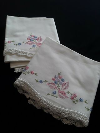 Pillowcases French Knots Cross Stitch & Crochet Pair Floral Standard Size Vtg