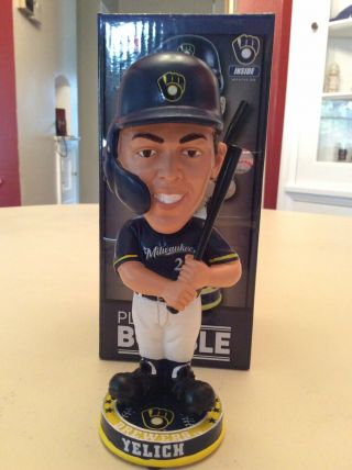 Forever Collectibles 2018 Milwaukee Brewers Christian Yelich Bobblehead