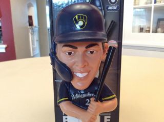 Forever Collectibles 2018 Milwaukee Brewers Christian Yelich Bobblehead 3