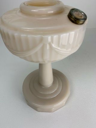 Antique Kerosene Oil Alacite Tall Lincoln Drape Aladdin Lamp